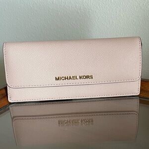 New MK Powder Blush Leather Wallet